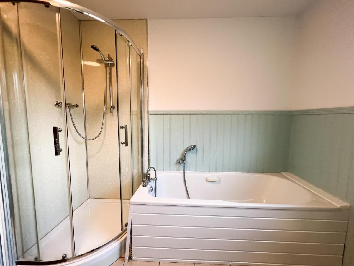 Anniesland Glasgow 1Bd Flat - Free Parking Экстерьер фото